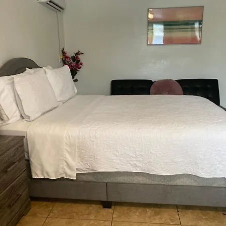 Cozy Studio…With Private Entrance